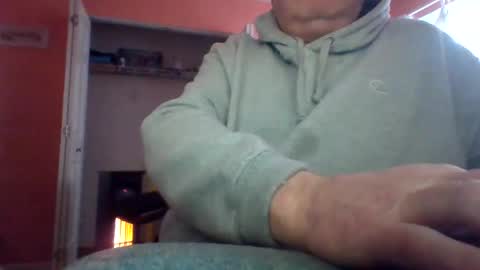 Snapshot of tomcat4848 chatting on 12/04/25, 05:32 tomcat4848 online show from 12/04/25, 05:32