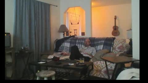 Snapshot of tomcatsawyer chatting on 12/13/25, 10:26 sirmuggsalot online show from 12/13/25, 10:26