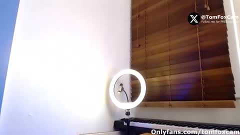 Tom Fox online show from 10/01/25, 04:51