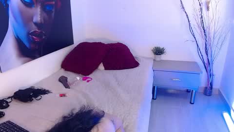 tomie online show from 01/02/25, 10:22