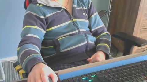 tomin3m online show from 03/02/25, 08:05