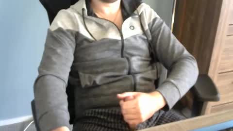 tomin3m online show from 10/03/25, 08:22