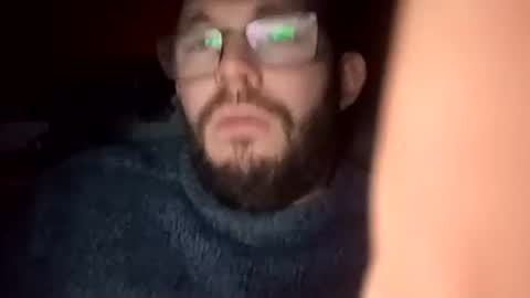 Snapshot of tomlaw1991 chatting on 11/09/25, 06:50 tomlaw1991 online show from 11/09/25, 06:50