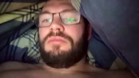 Snapshot of tomlaw1991 chatting on 11/21/25, 08:07 tomlaw1991 online show from 11/21/25, 08:07