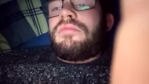 Snapshot of tomlaw1991 chatting on 12/13/25, 09:42 tomlaw1991 online show from 12/13/25, 09:42