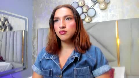 Snapshot of tomlondon_ chatting on 06/06/26, 12:21 online show from 06/06/26, 12:21
