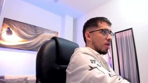 Tomas online show from 06/12/26, 12:04