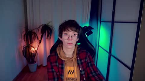 Snapshot of tommiehi chatting on 01/19/25, 05:37 Tommie online show from 01/19/25, 05:37