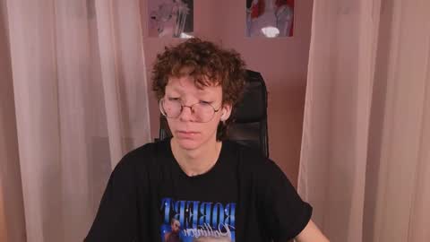 Snapshot of tommiehi chatting on 02/09/25, 05:40 Tommie online show from 02/09/25, 05:40