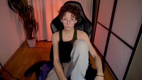 Snapshot of tommiehi chatting on 02/23/25, 05:56 Tommie online show from 02/23/25, 05:56