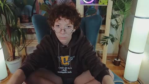 Snapshot of tommiehi chatting on 03/12/25, 08:41 Tommie online show from 03/12/25, 08:41