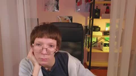 Snapshot of tommiehi chatting on 09/26/25, 12:09 Tommie online show from 09/26/25, 12:09