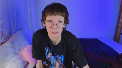 Snapshot of tommiehi chatting on 10/02/25, 12:01 Tommie online show from 10/02/25, 12:01