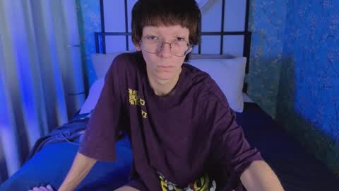 Snapshot of tommiehi chatting on 10/16/25, 12:17 Tommie online show from 10/16/25, 12:17