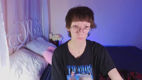 Snapshot of tommiehi chatting on 10/18/25, 12:17 Tommie online show from 10/18/25, 12:17