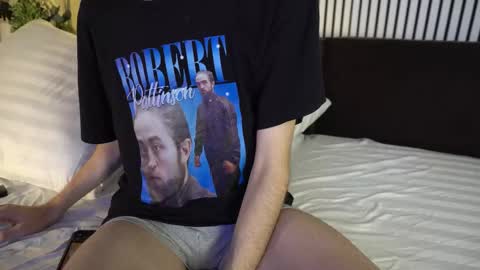 Snapshot of tommiehi chatting on 10/23/25, 05:29 Tommie online show from 10/23/25, 05:29