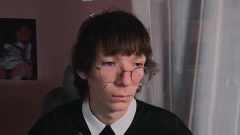 Snapshot of tommiehi chatting on 11/13/25, 12:04 Tommie online show from 11/13/25, 12:04