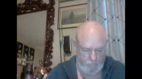 Snapshot of tommierose chatting on 10/20/25, 11:54 Tommie online show from 10/20/25, 11:54