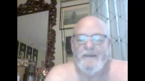 Snapshot of tommierose chatting on 10/24/25, 12:23 Tommie online show from 10/24/25, 12:23