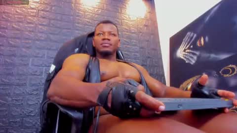 Tom Mike online show from 07/12/26, 04:20