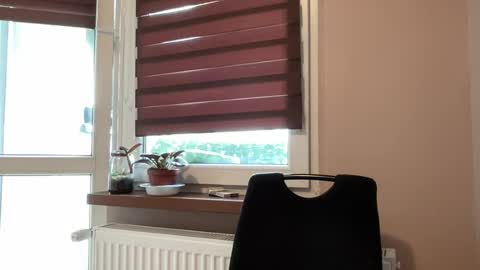 Snapshot of tommilovee chatting on 07/22/26, 12:08 tommilovee online show from 07/22/26, 12:08