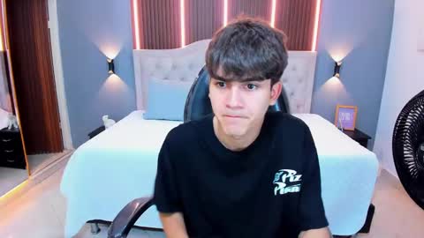 Tommy  online show from 09/28/25, 03:12