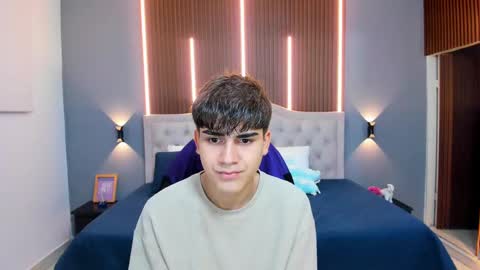 Tommy  online show from 10/18/25, 03:31