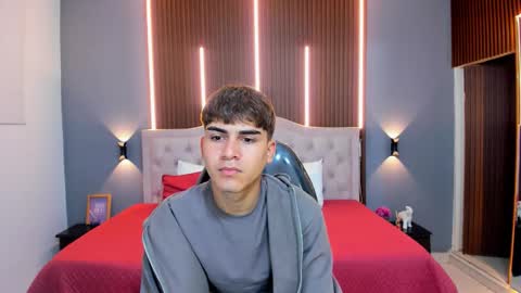 Tommy  online show from 10/29/25, 03:42