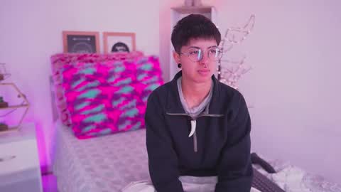 Blue  online show from 09/24/25, 01:36