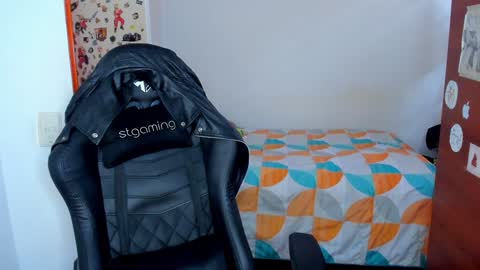 Twitter BreddTommy IG tommy bredd online show from 12/19/24, 07:51