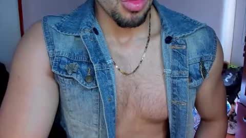 Snapshot of tommy_bred chatting on 11/29/25, 06:11 Twitter BreddTommy IG tommy bredd online show from 11/29/25, 06:11