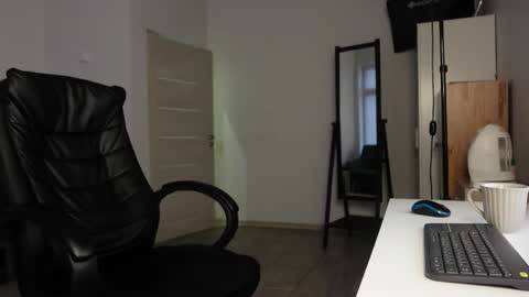  tommy burnzzz  online show from 12/17/25, 12:55