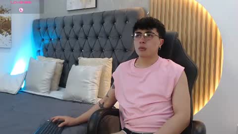 Snapshot of tommy_claks chatting on 06/17/26, 09:05 Tommy online show from 06/17/26, 09:05