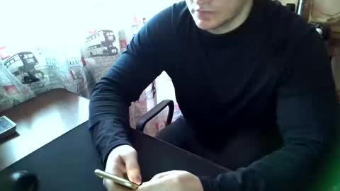 Snapshot of tommy_li_2 chatting on 01/05/25, 08:32 Tommi Li online show from 01/05/25, 08:32