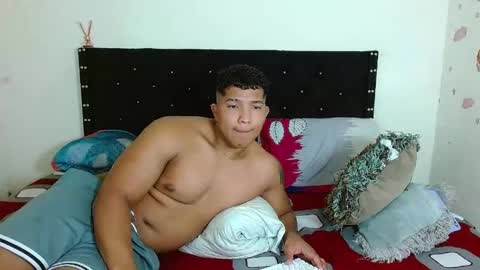 Snapshot of tommy_montana57935 chatting on 04/14/26, 03:45 tommy and merida online show from 04/14/26, 03:45