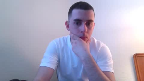 Snapshot of tommy_rafs chatting on 02/11/26, 01:05 Thomas online show from 02/11/26, 01:05