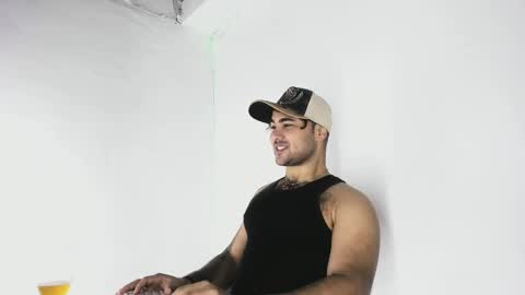 Snapshot of tommy_sccott chatting on 09/27/25, 10:26 tommy_sccott online show from 09/27/25, 10:26