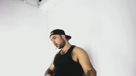 Snapshot of tommy_sccott chatting on 10/09/25, 10:19 tommy_sccott online show from 10/09/25, 10:19