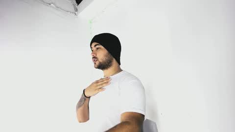 Snapshot of tommy_sccott chatting on 10/10/25, 11:15 tommy_sccott online show from 10/10/25, 11:15