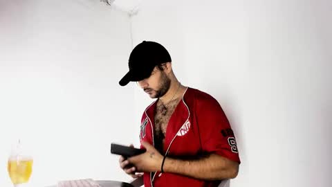 Snapshot of tommy_sccott chatting on 10/17/25, 10:23 tommy_sccott online show from 10/17/25, 10:23