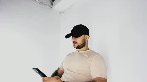 Snapshot of tommy_sccott chatting on 11/08/25, 09:24 tommy_sccott online show from 11/08/25, 09:24