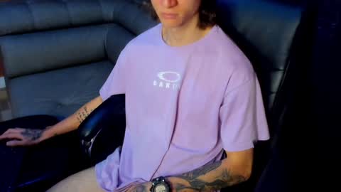 Snapshot of tommy_slater chatting on 01/06/25, 07:02 Tommy Slater online show from 01/06/25, 07:02