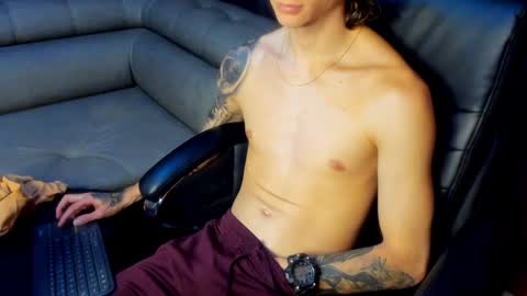 Snapshot of tommy_slater chatting on 01/07/25, 07:49 Tommy Slater online show from 01/07/25, 07:49