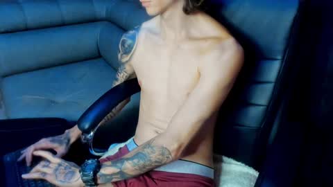 Snapshot of tommy_slater chatting on 01/09/25, 10:52 Tommy Slater online show from 01/09/25, 10:52