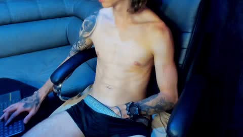 Snapshot of tommy_slater chatting on 01/23/25, 10:54 Tommy Slater online show from 01/23/25, 10:54