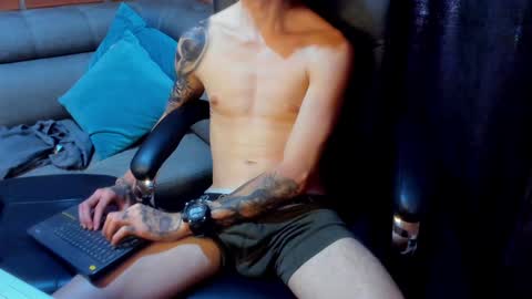 Snapshot of tommy_slater chatting on 01/29/25, 05:56 Tommy Slater online show from 01/29/25, 05:56