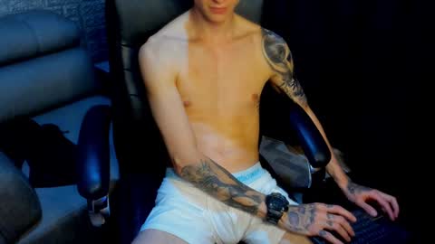 Snapshot of tommy_slater chatting on 02/24/25, 11:41 Tommy Slater online show from 02/24/25, 11:41