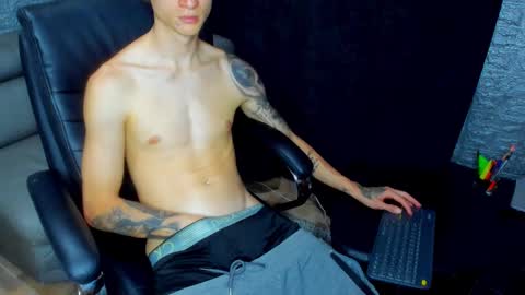 Snapshot of tommy_slater chatting on 03/04/25, 12:50 Tommy Slater online show from 03/04/25, 12:50