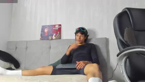Snapshot of tommyhot7 chatting on 06/21/26, 07:16 tommyhot7 online show from 06/21/26, 07:16
