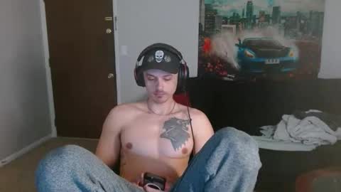 Snapshot of tommystrokes_ chatting on 04/17/26, 12:57 Tommy Strokes online show from 04/17/26, 12:57